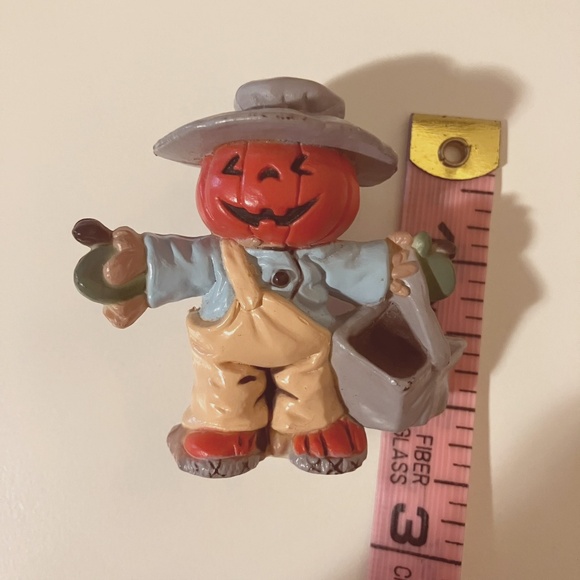 1980's Enesco Halloween Pumpkin/Jack-o-lantern Scarecrow Figurine - Picture 1 of 5